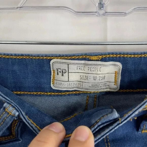 Free People Skinny Distress Jeans Size 25 - Picture 7 of 13